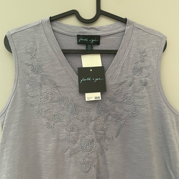 NWT Faith & Zoe Women’s Tank top in lilac size Small - Picture 9 of 9